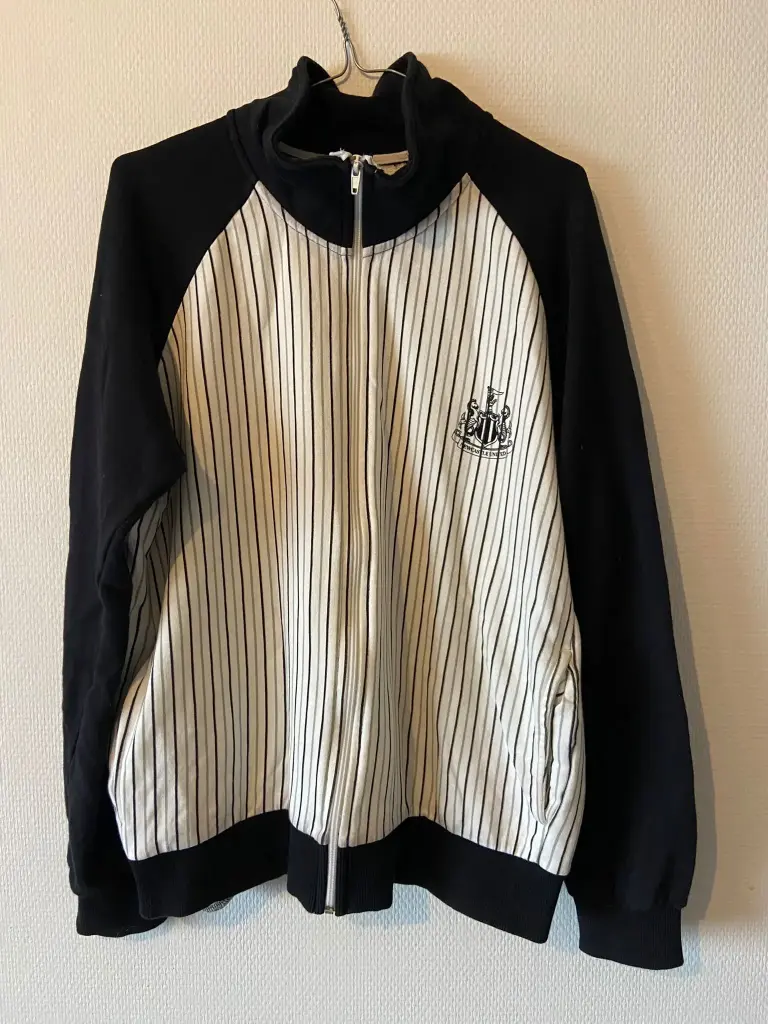 Newcastle jacket streetwear XL